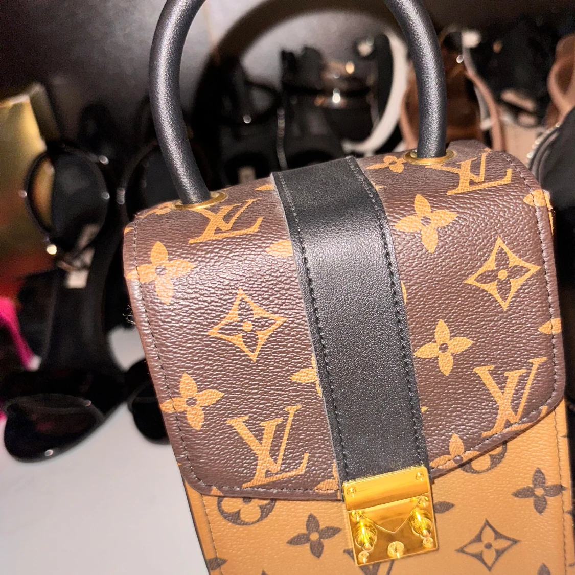 Brun och svart handväska  - 1