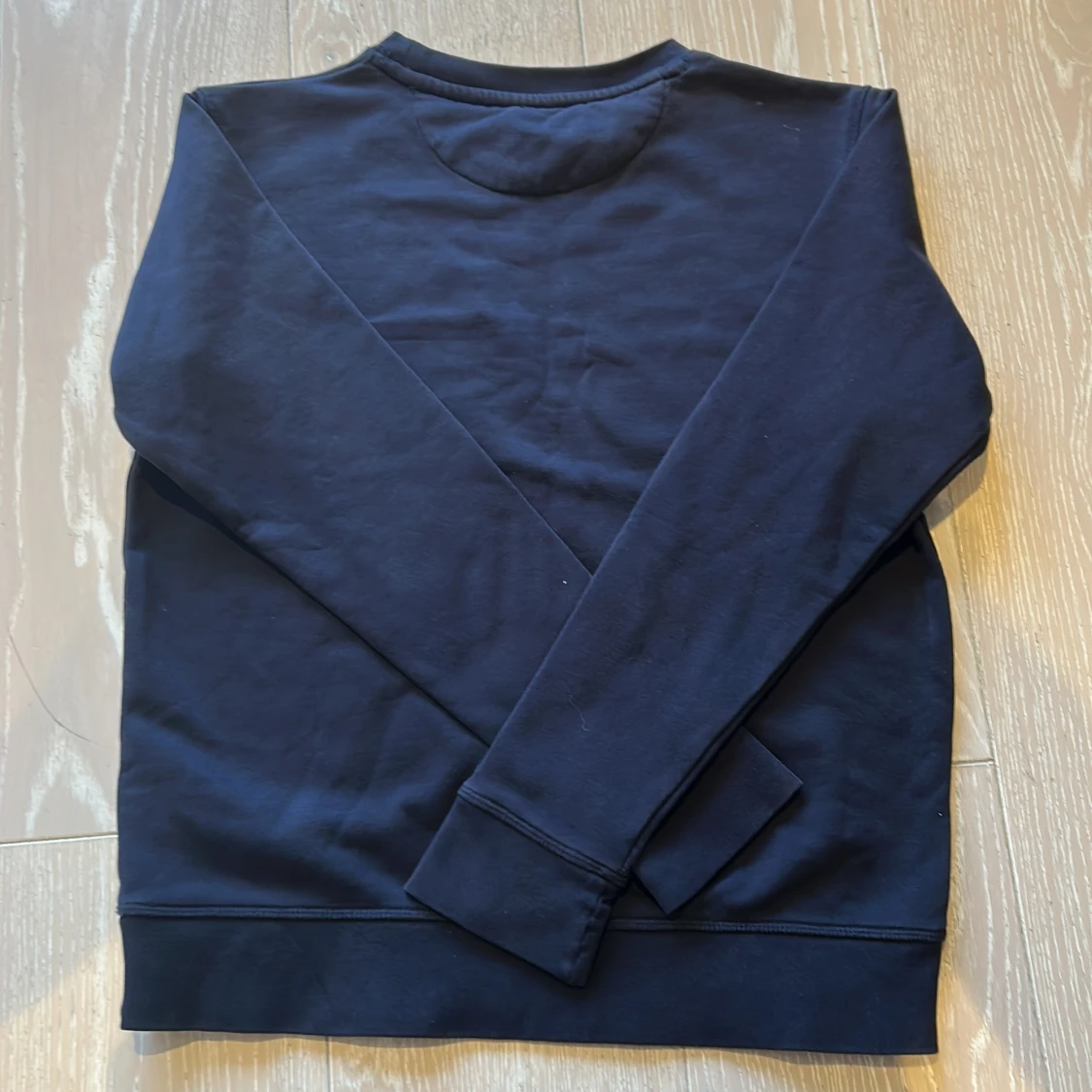 Mörkblå sweatshirt från GANT - 2