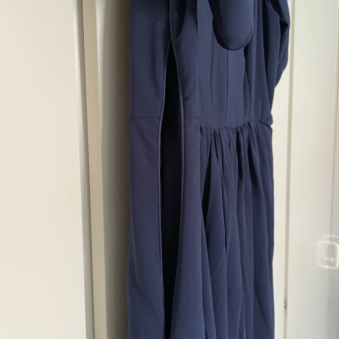 Mörkblå balklänning  - 3
