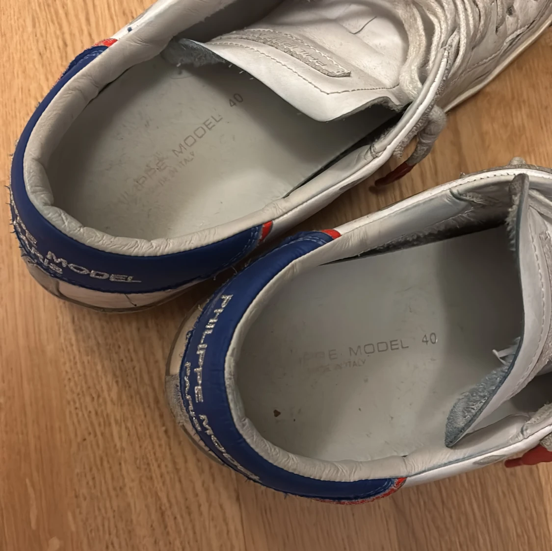 Vita sneakers från Philippe Model - 3