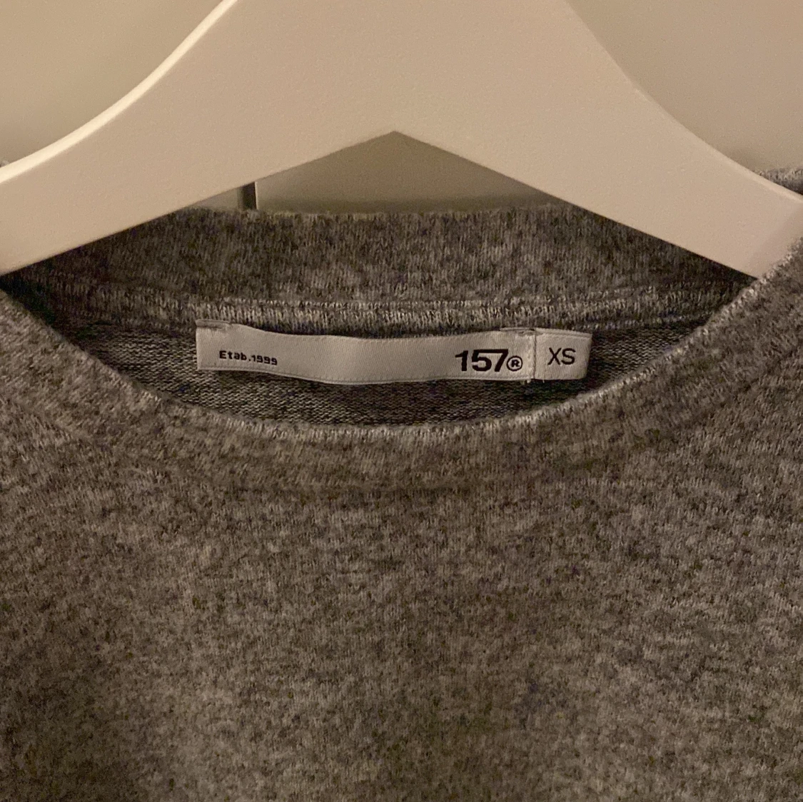 Grå tröja från 157 - 1