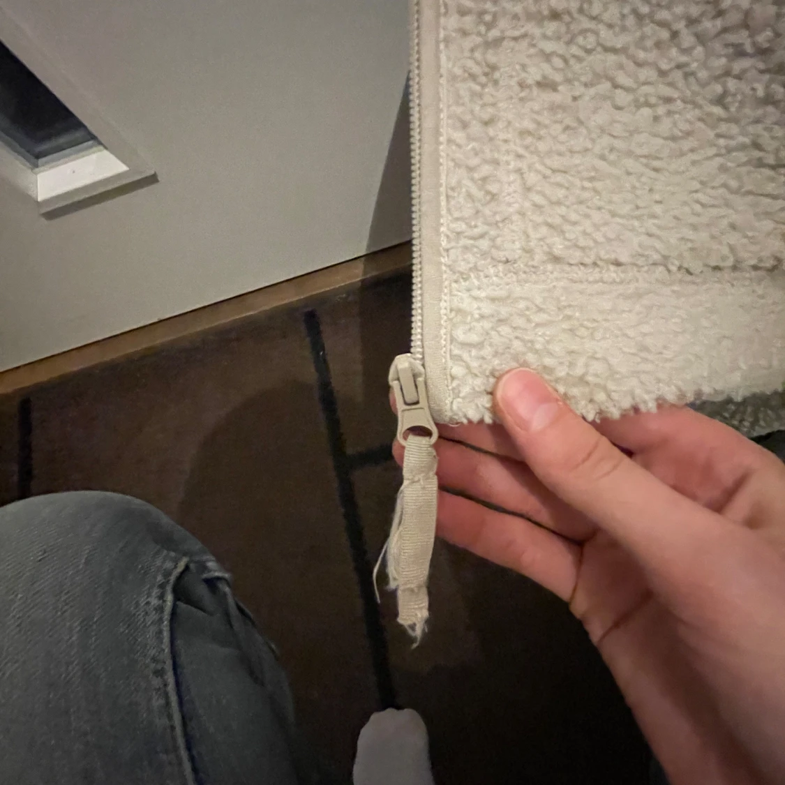 Vit teddyjacka med dragkedja - 2