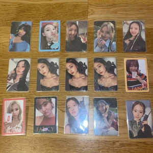 Twice photocards - 20kr/st och 200kr för alla💕inga skador och priset går att diskuteras