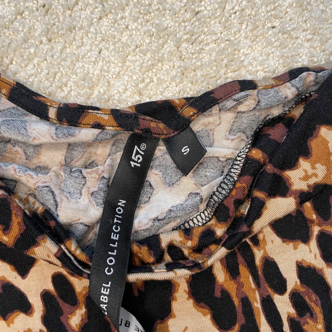 Leopardmönstrad topp från Label Collection lager 157 - 1