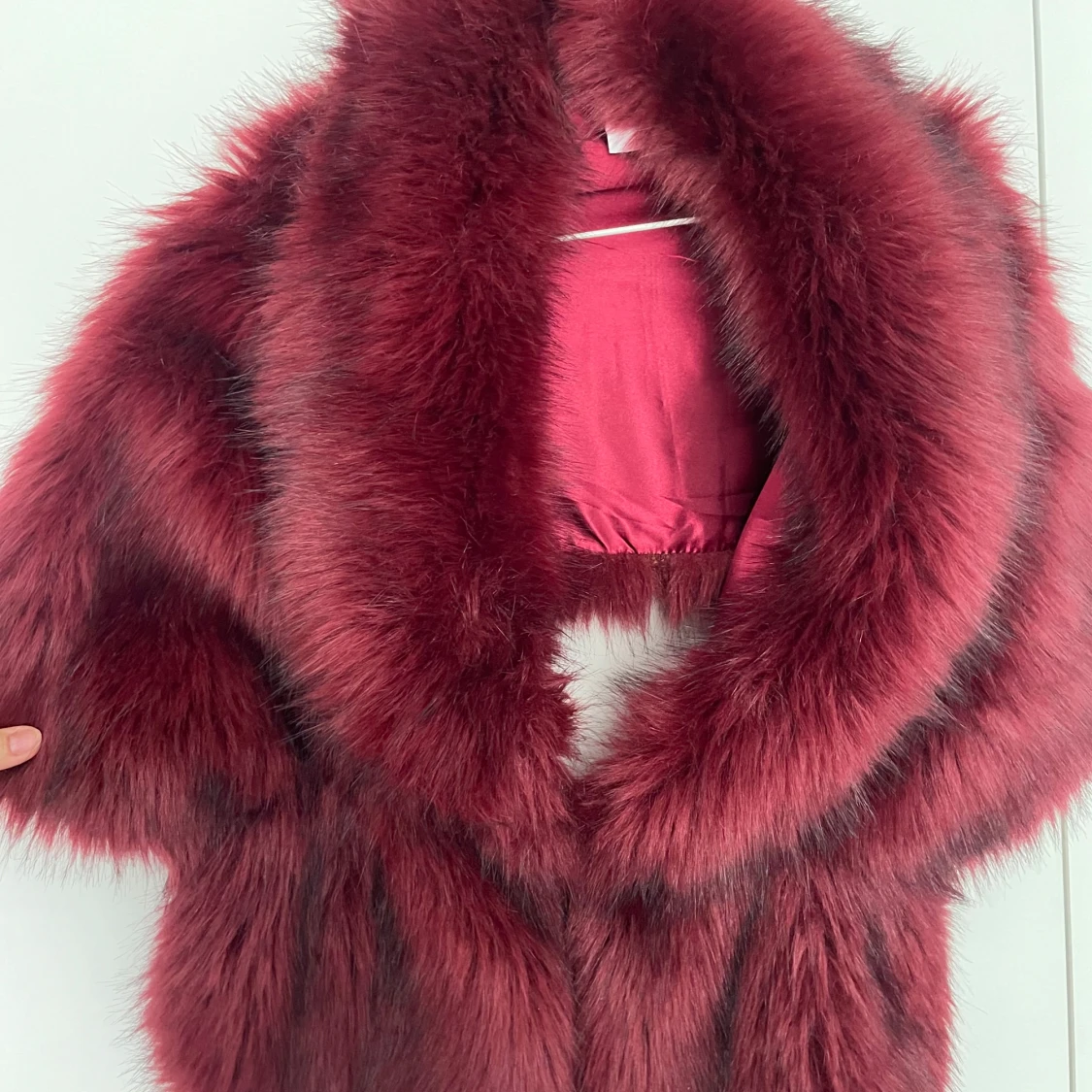 Vinröd päls - 2