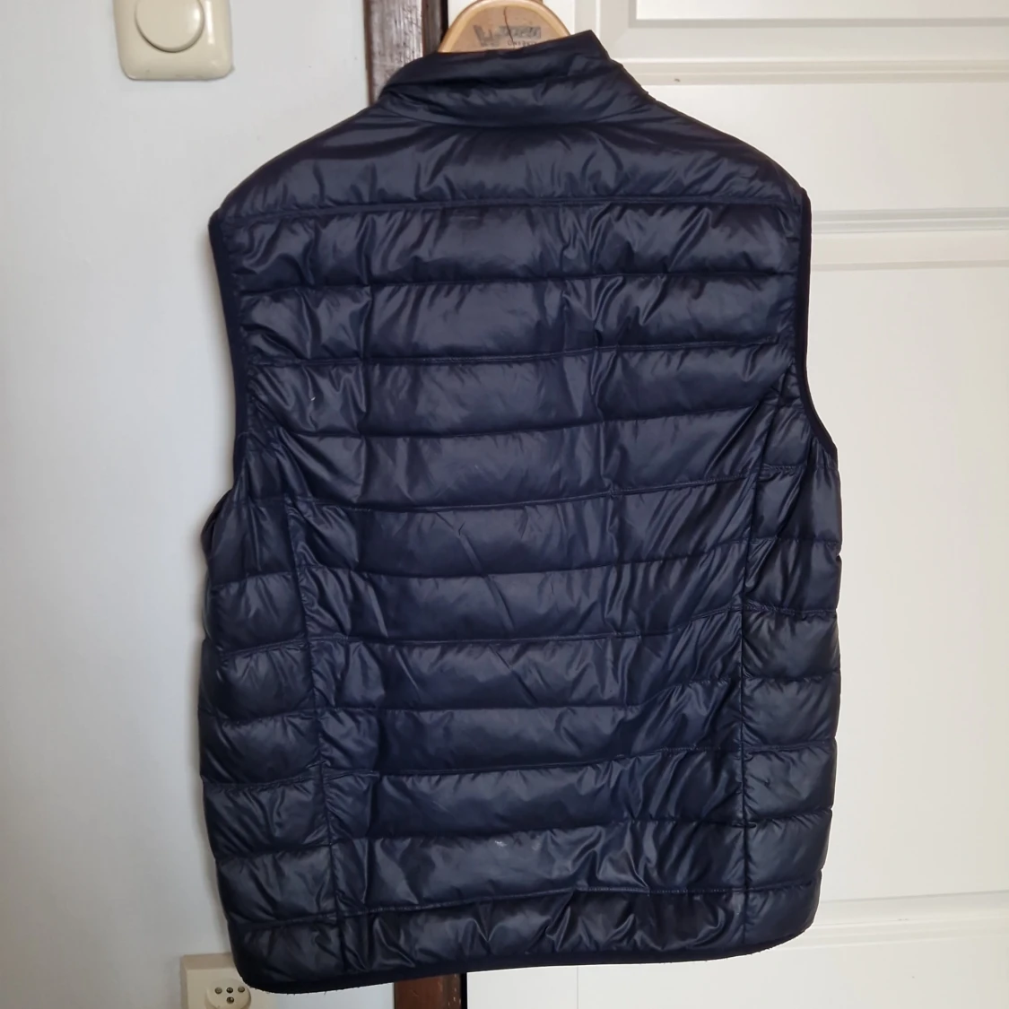 Blå dunväst från Emporio Armani - 1