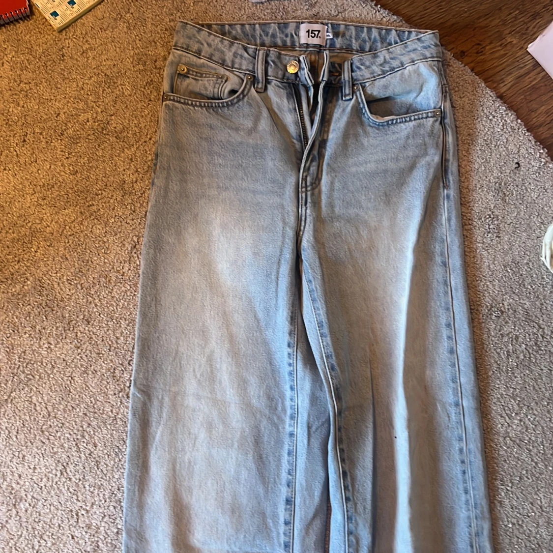 Blå högmidjade jeans