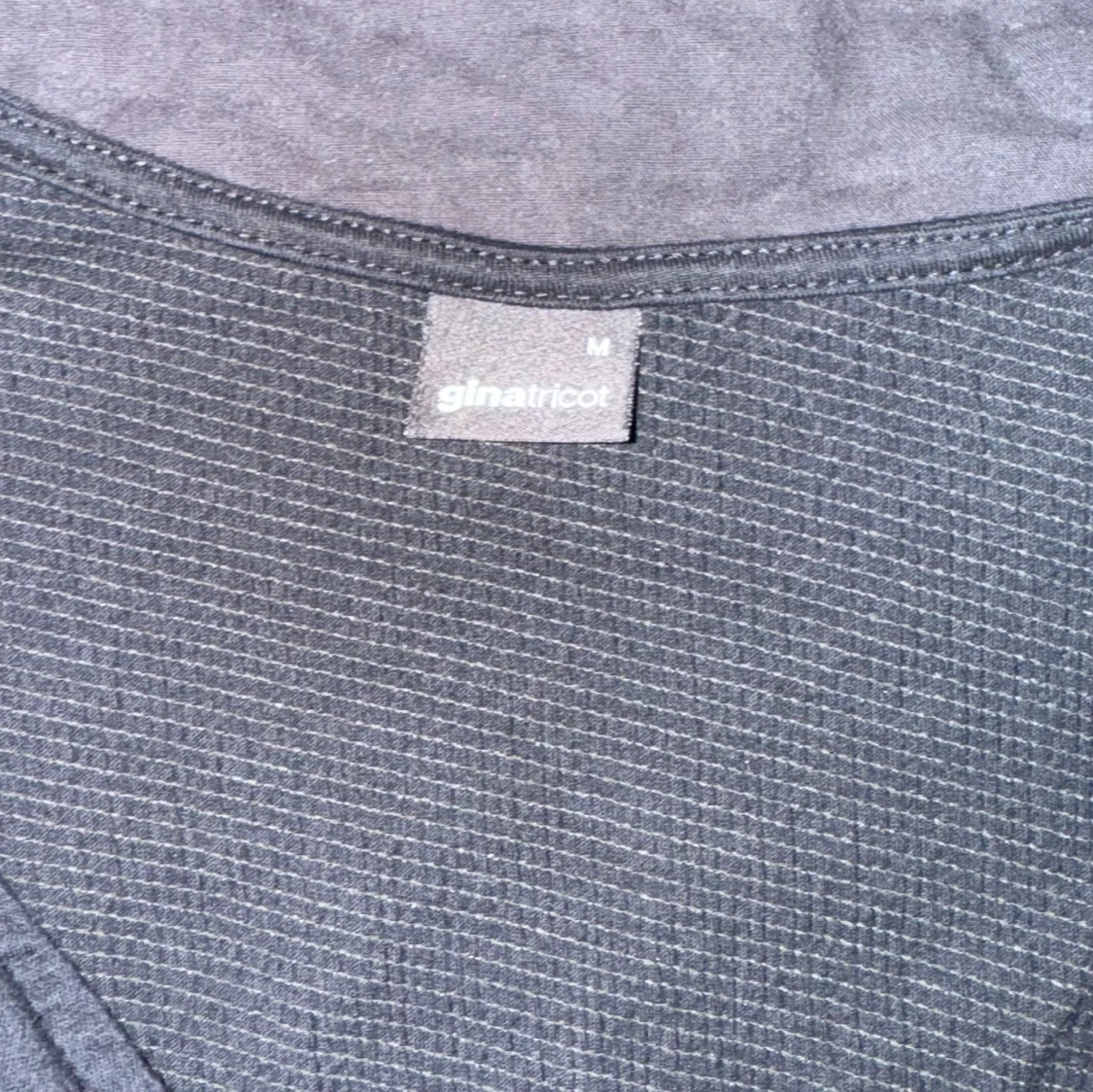 Svart knyt topp från Gina Tricot - 1