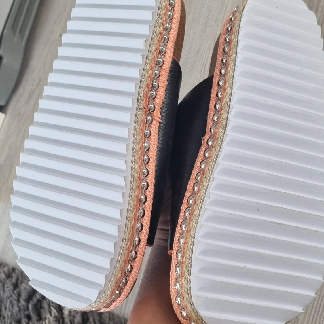 Svarta sandaler med platåsula - 3