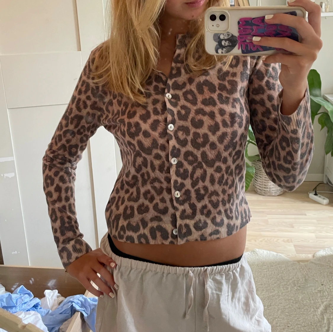 Leopardmönstrad kofta med knappar - 1