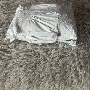 Fotbollströjor  - Åtta fotbollströjor, alla i storlek M, locatelli, dybala, Ronaldinho, stoichkov, Ronaldo, David silva, conceicao. 