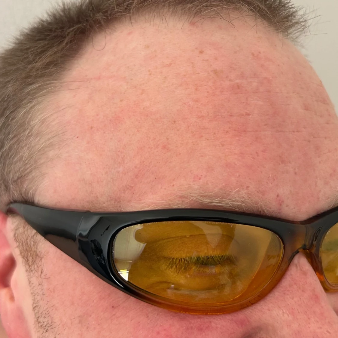 Gula solglasögon från Calvin Klein - 3