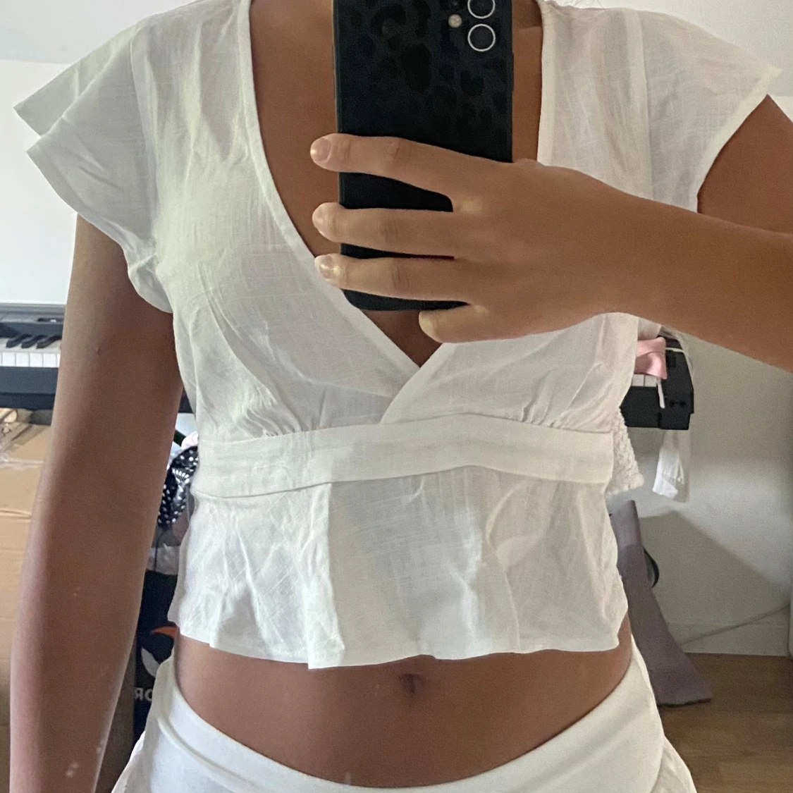 Vit omlottopp från H&M Divided - 1