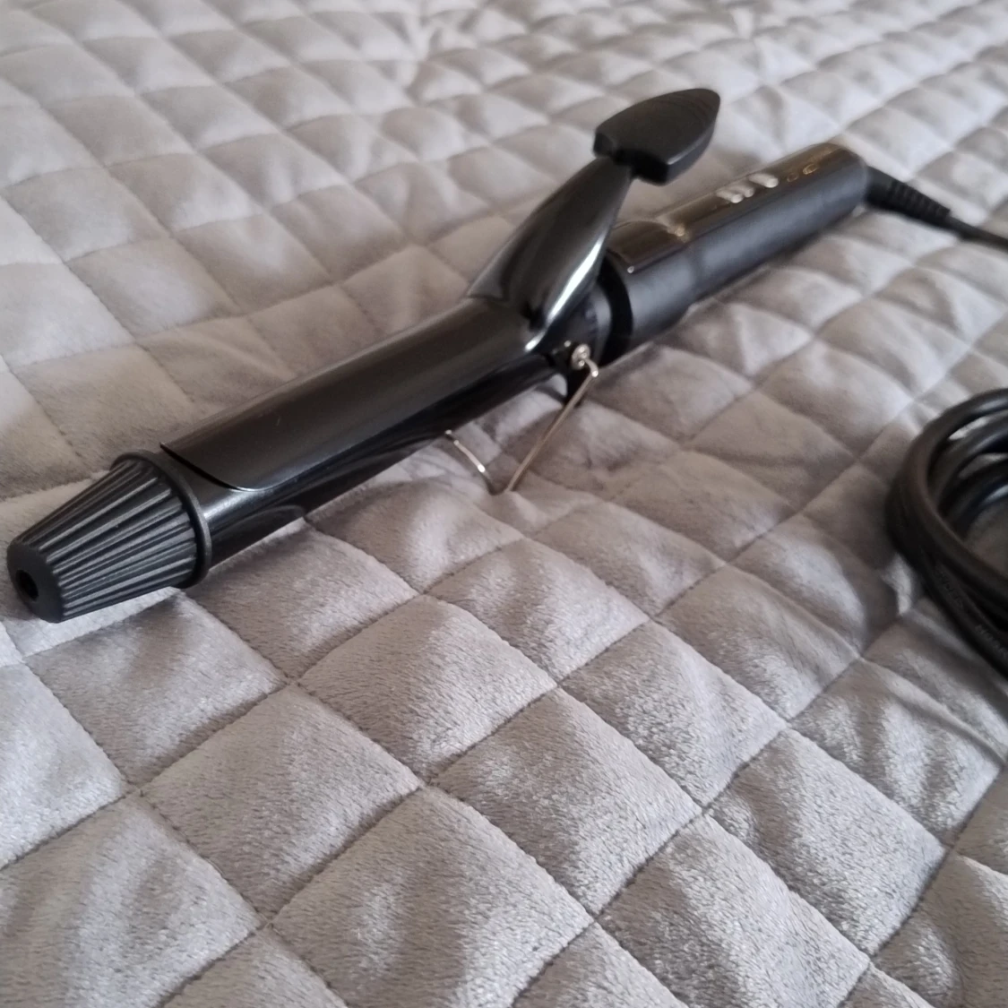 Svart locktång med digitala knappar - 1