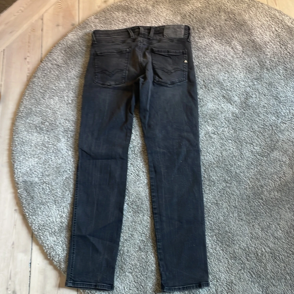 Replay Anbass svarta jeans, stl 32 - 1