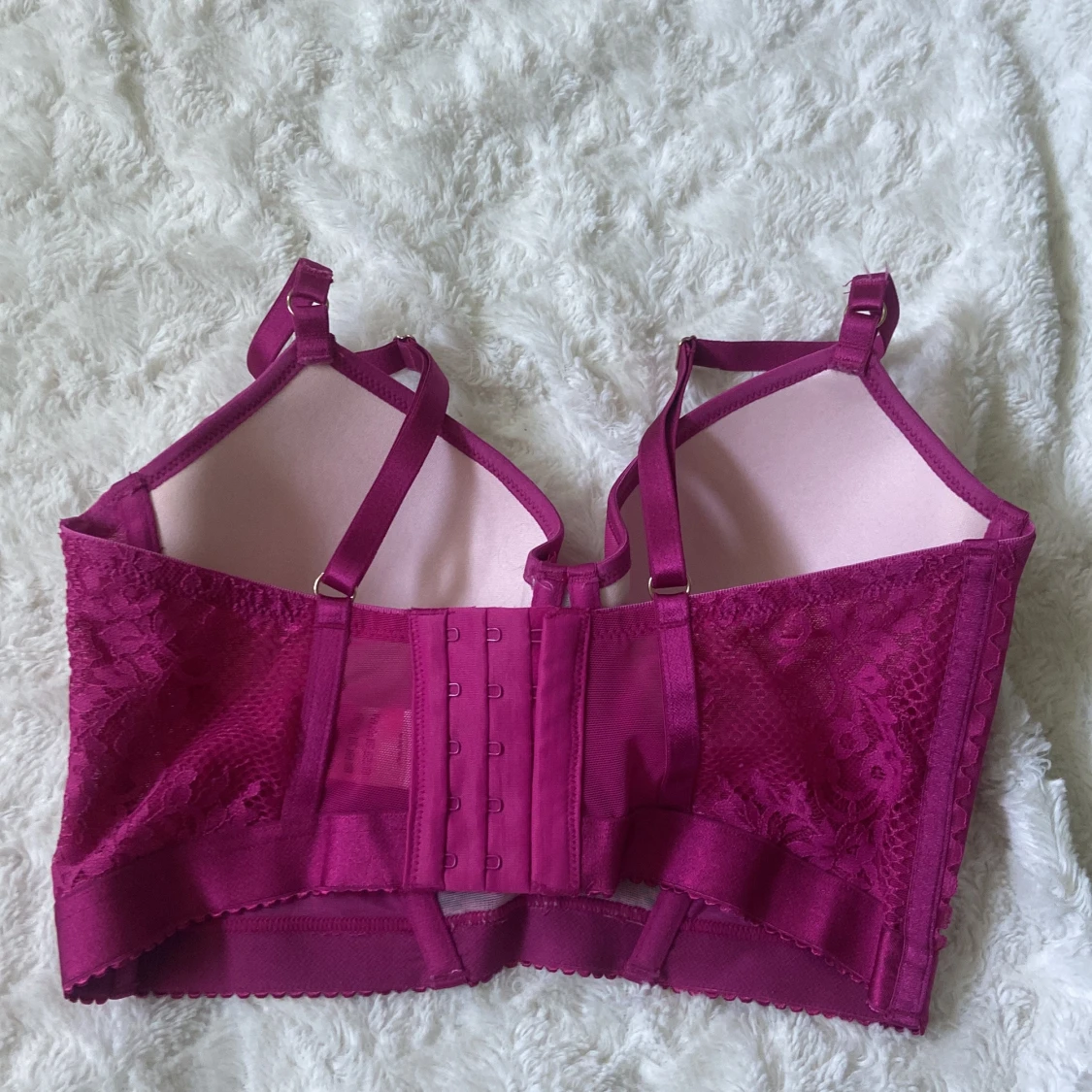 Rosa spetskorsett/bh från Hunkemöller - 1