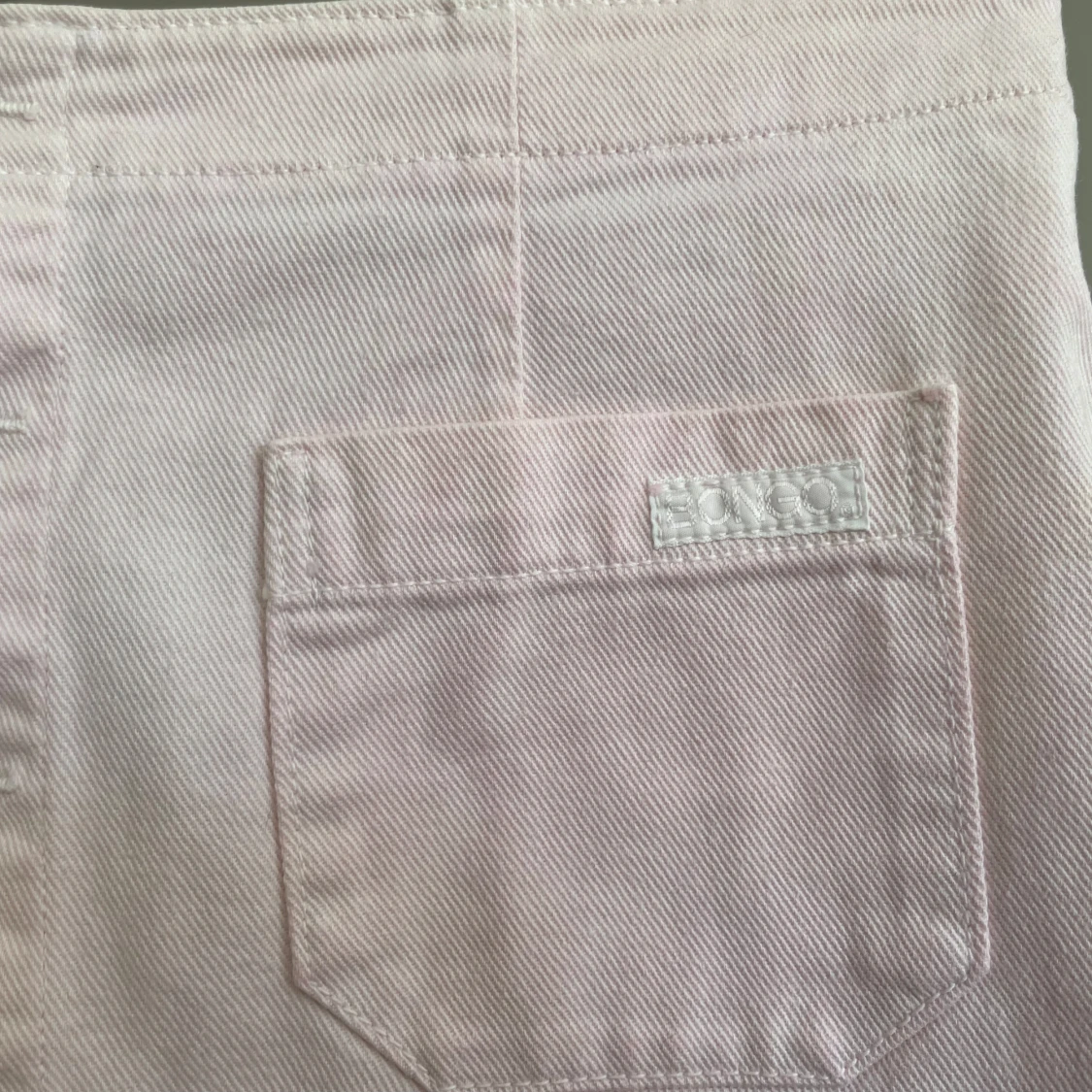 Ljusrosa jeanskjol från Bongo - 1