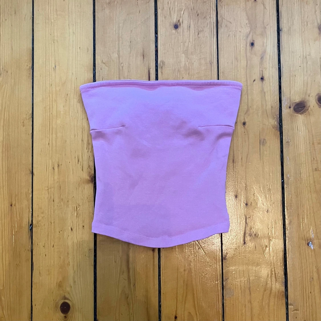 Rosa tubtopp från Gina Tricot