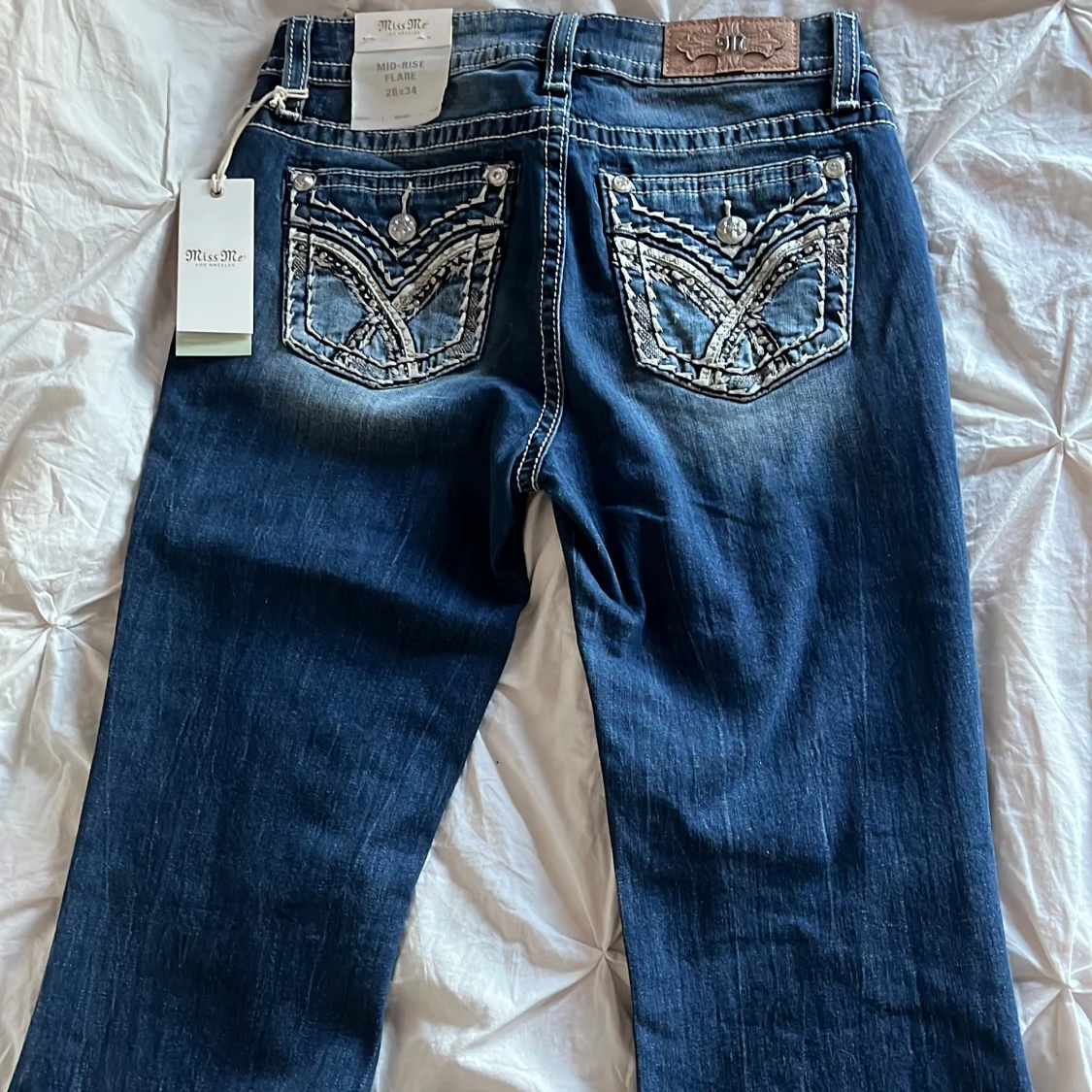mid-rise flare miss me jeans - 2