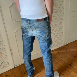 Replay jeans  - Replay jeans i modellen willbi, W28 L30