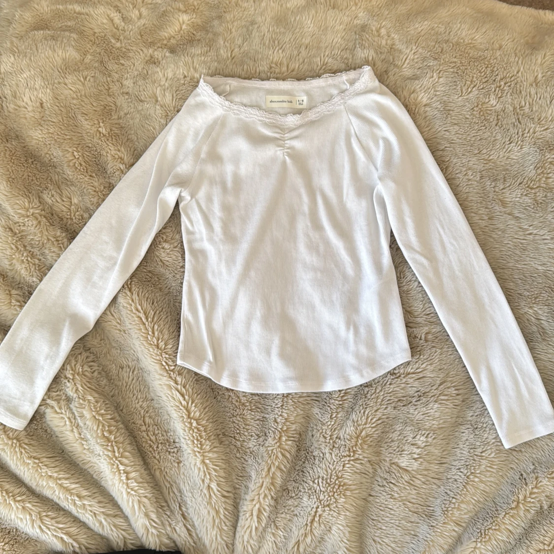 Vit långärmad topp från Abercrombie Kids