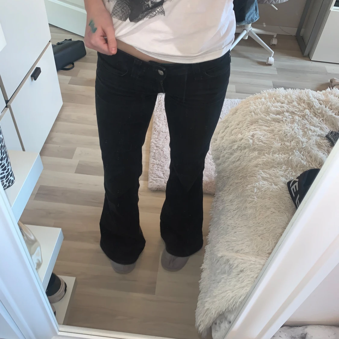 Svarta bootcut jeans - 3