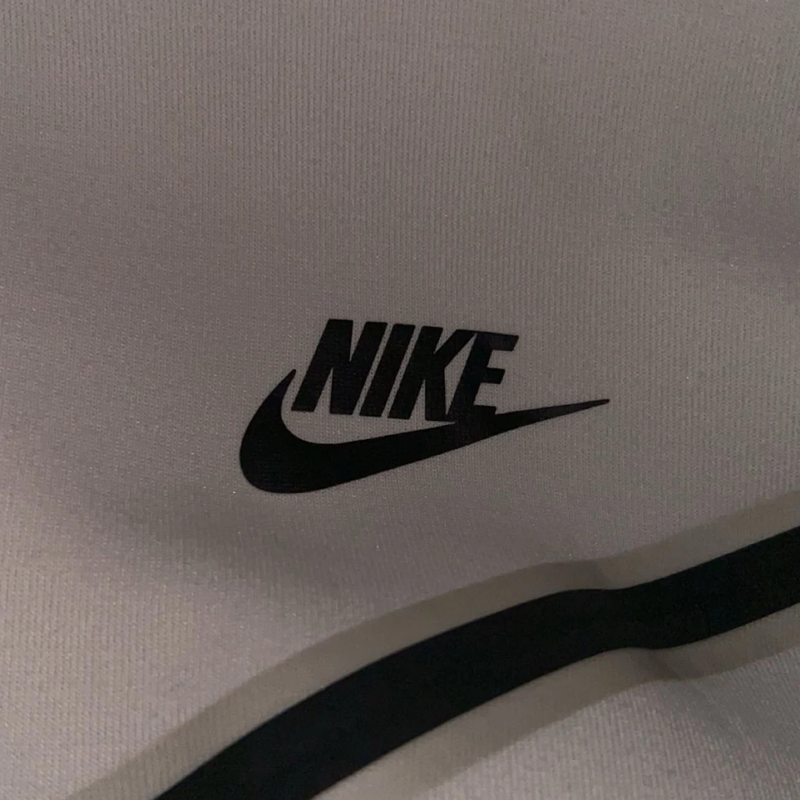 Vit Nike tech hoodie - 3