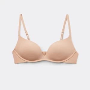 Beige Intimissimi bh - Säljer denna beiga push up Intimissimi bh i den populära modellen gioia! Storlek 75b! Den är endast testad! 