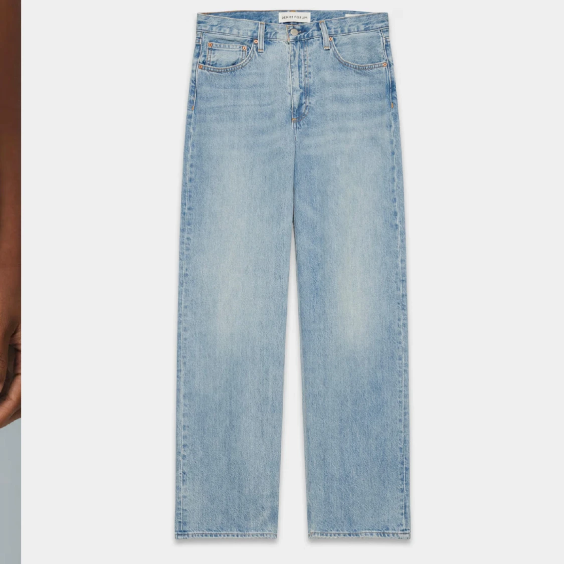 Ljusblå wide jeans från Aritzia