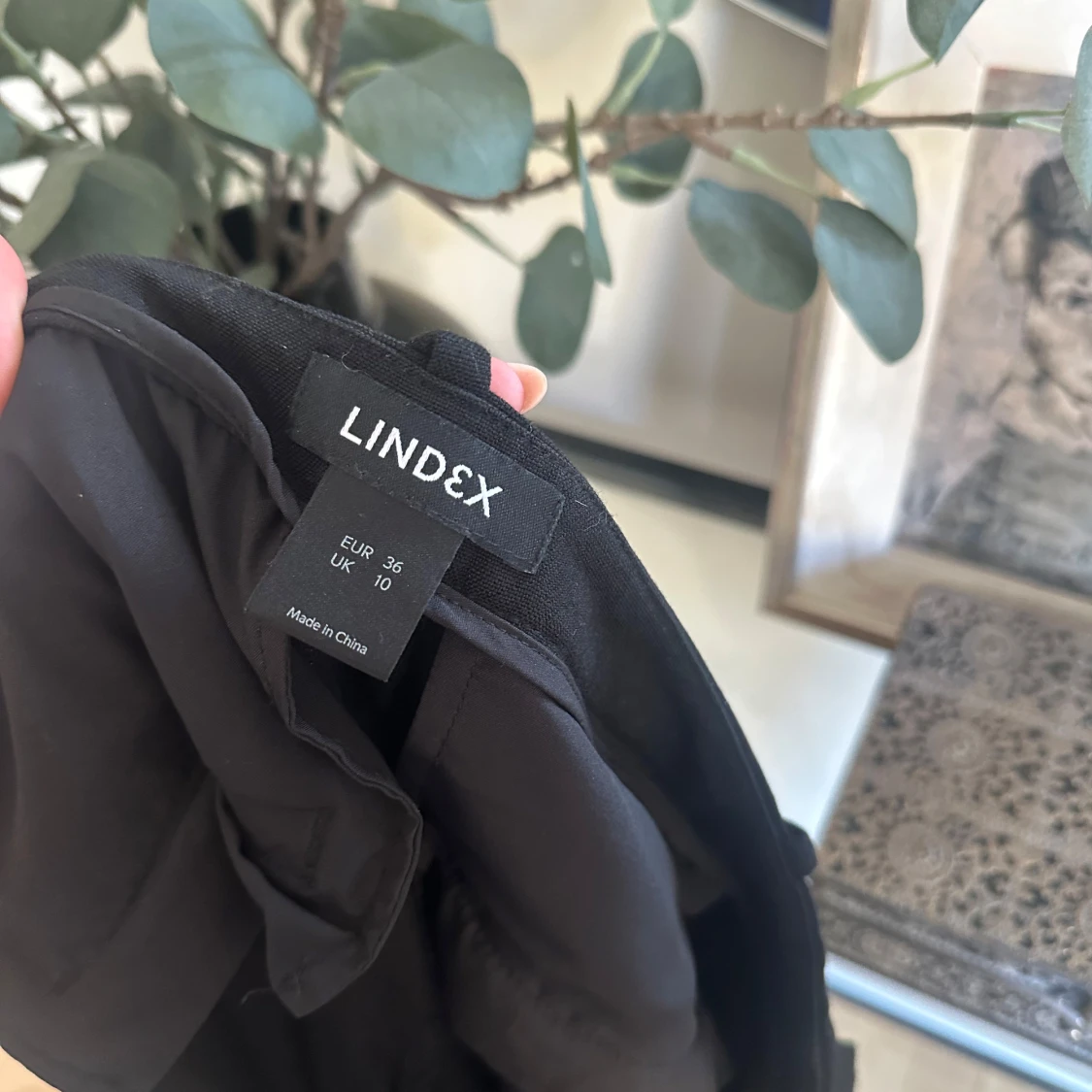 Svarta kostymbyxor från Lindex, strl 36 - 3