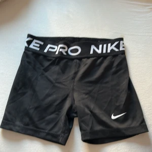 Nike Pro svarta träningsshorts - Nike Pro svarta shorts 