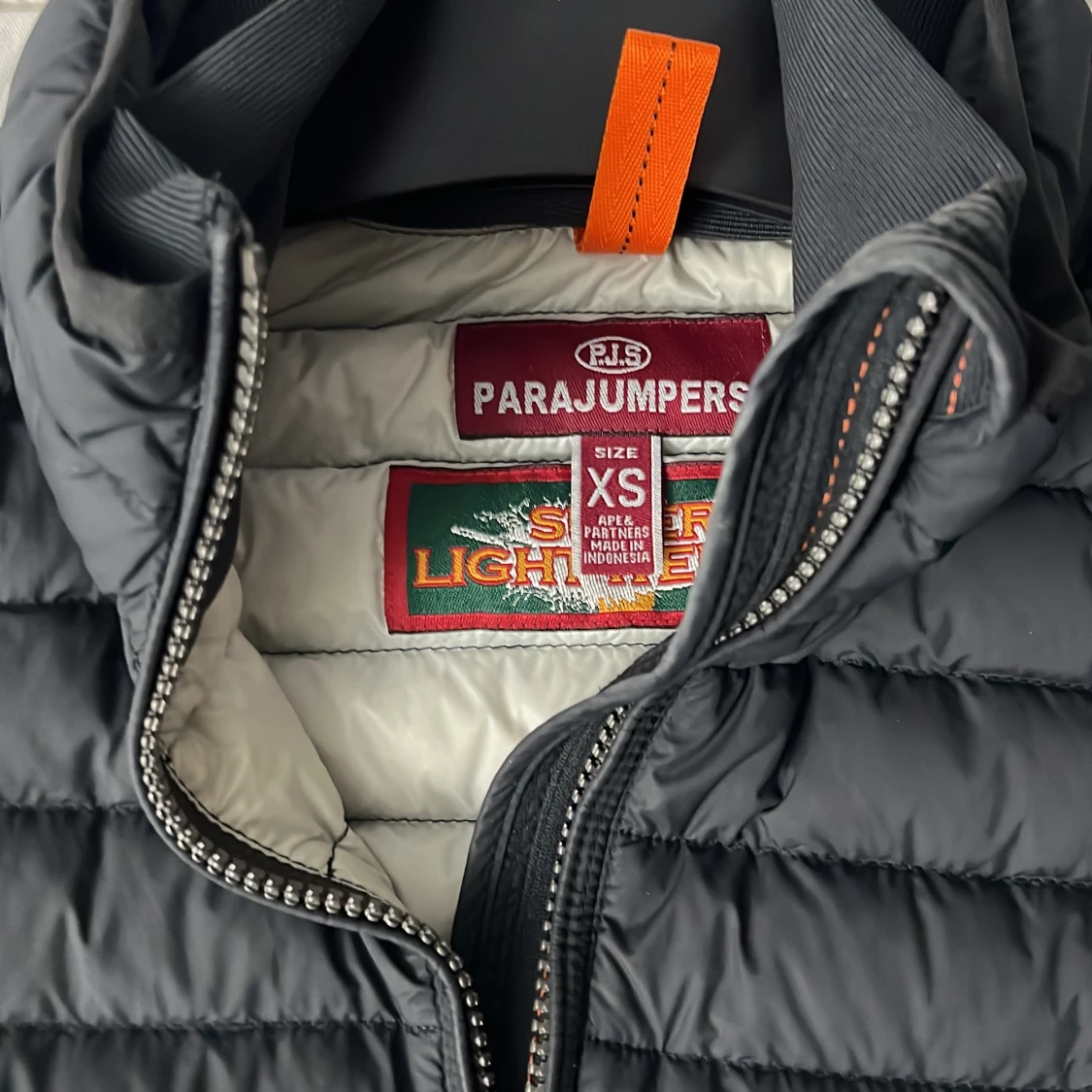 Svart dunjacka från Parajumpers XS - 1