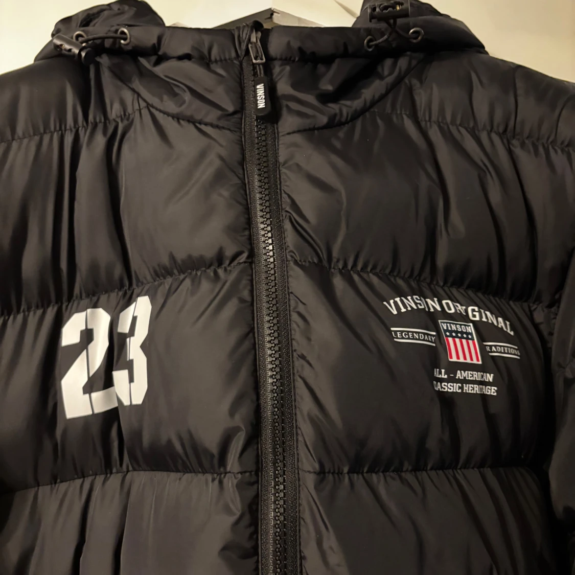 Svart pufferjacka från Vinson, L - 1