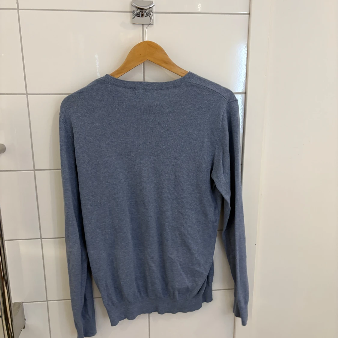 Blå bomullströja från Dressmann - 1