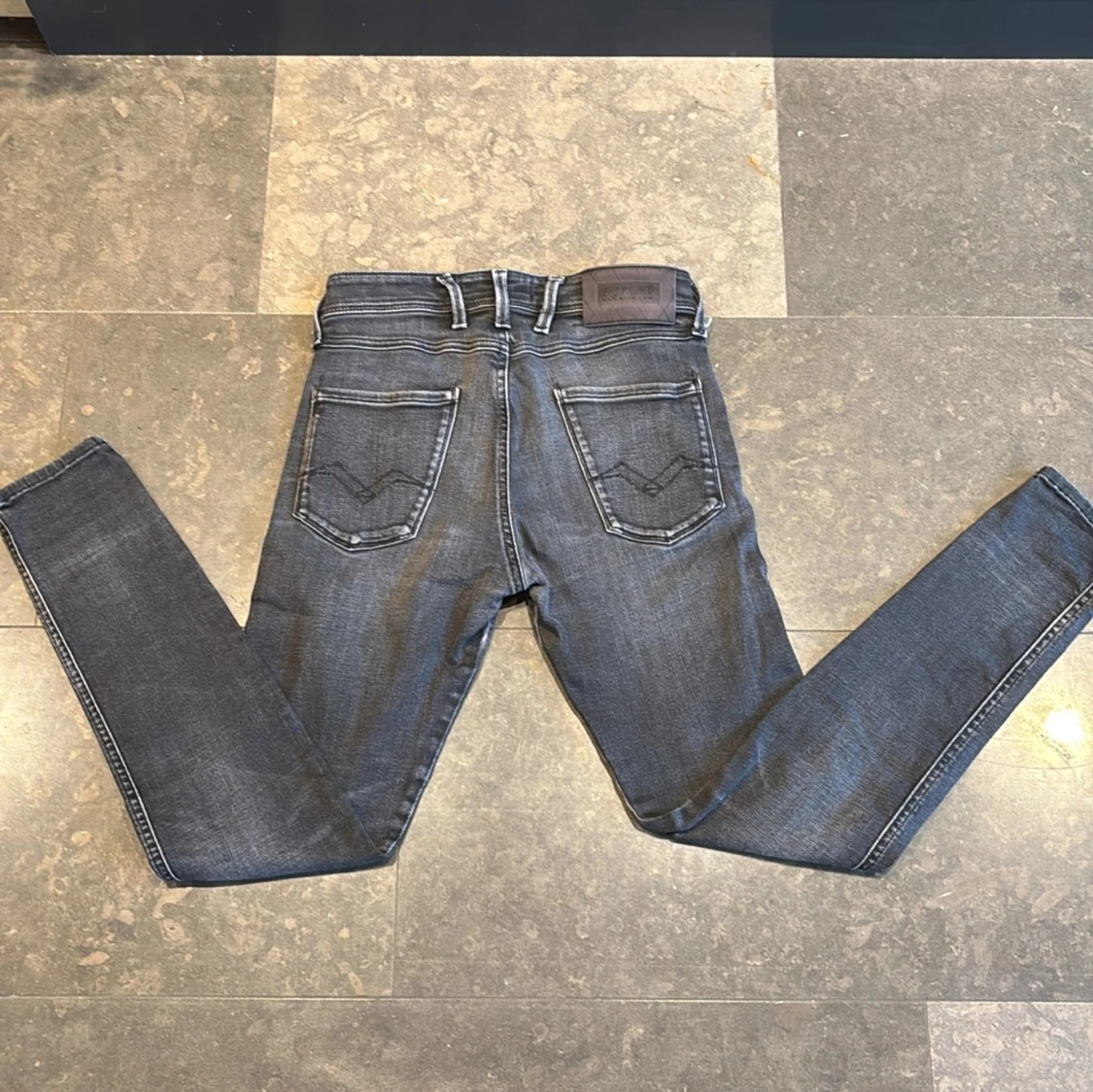 Replay skinny jeans i grå denim - 90