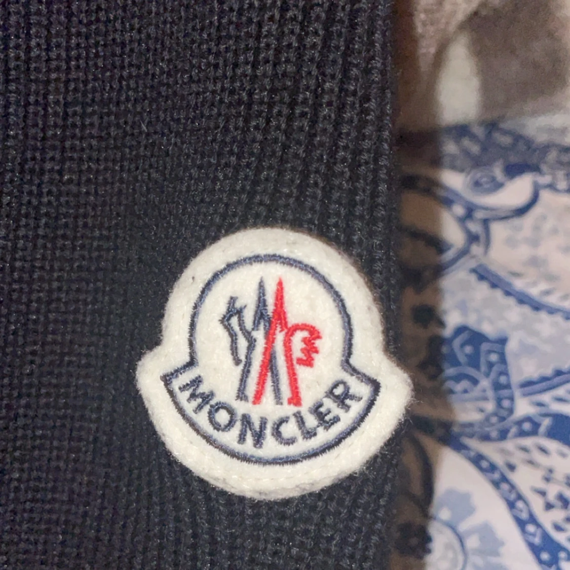Svart Moncler pufferjacka med huva - 3