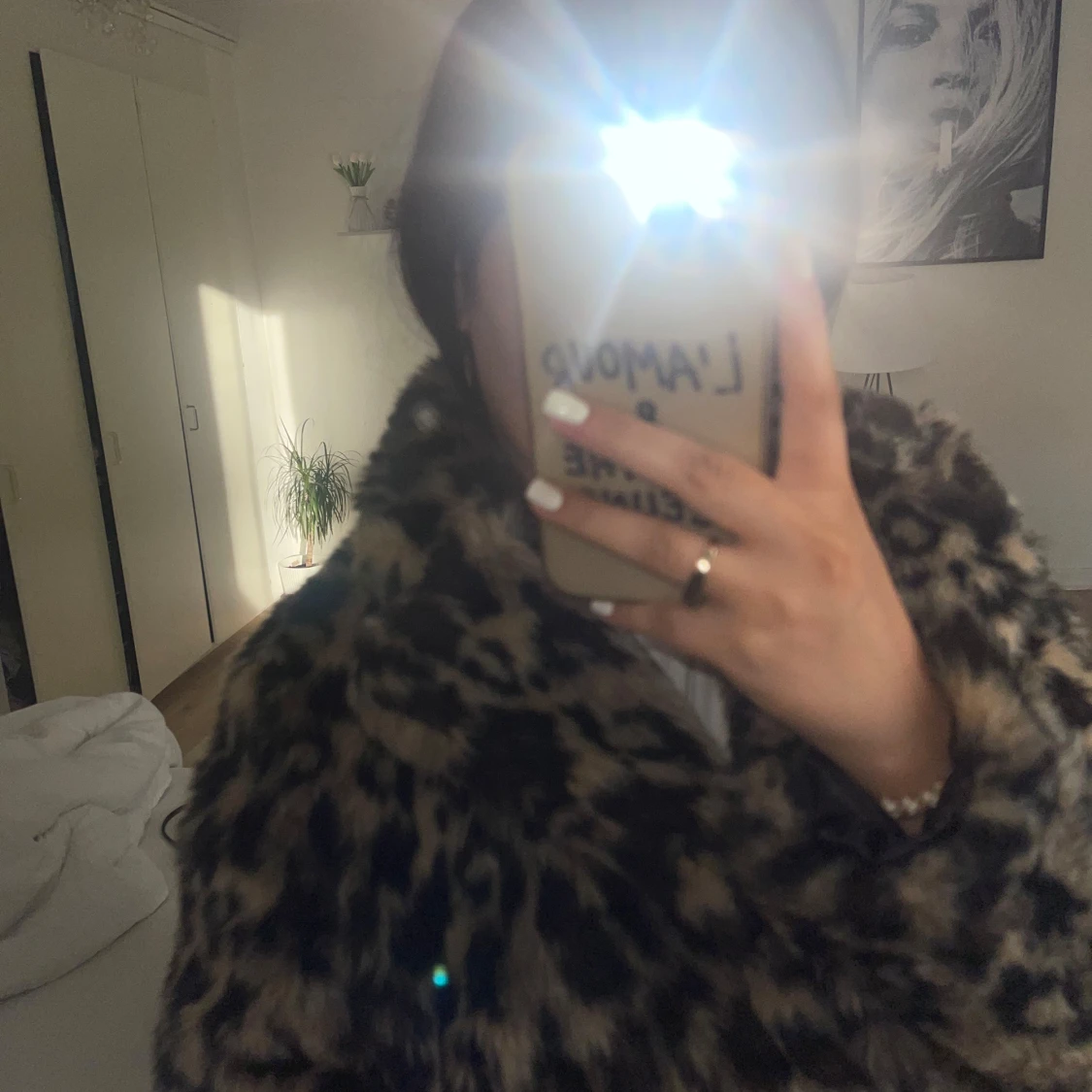 Leopardmönstrad pälsjacka - 1