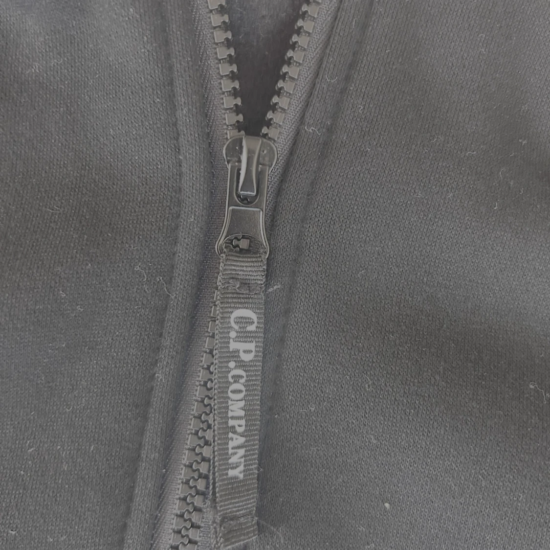 Svart hoodie C.P. Company - 4