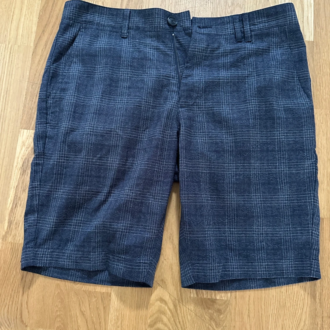 Blå rutiga shorts i bomull