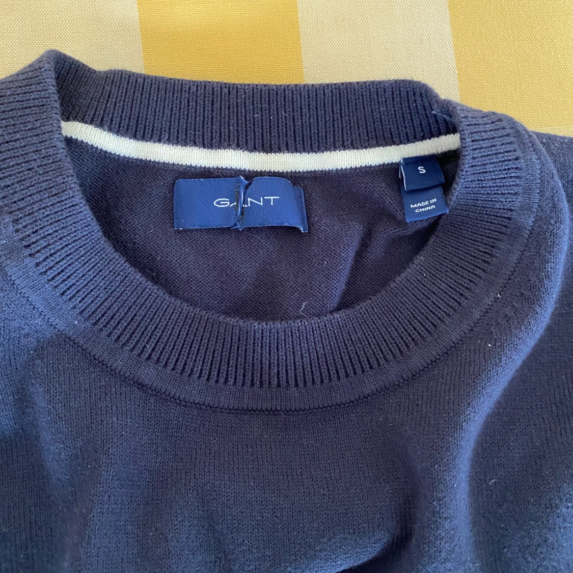 Randig marinblå tröja från GANT - 2