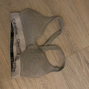 Calvin Klein bh - Endast använd ett fåtal gånger