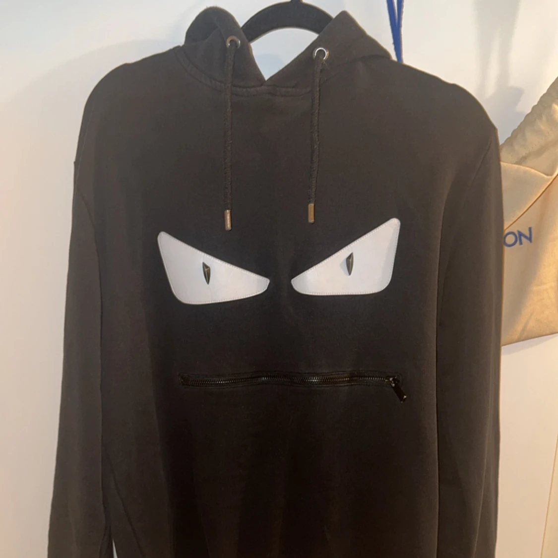 Svart Fendi hoodie - 1