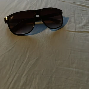 Ray-Ban boyfriends - Rayban boyfriends som är perfekta nu inför sommaren.