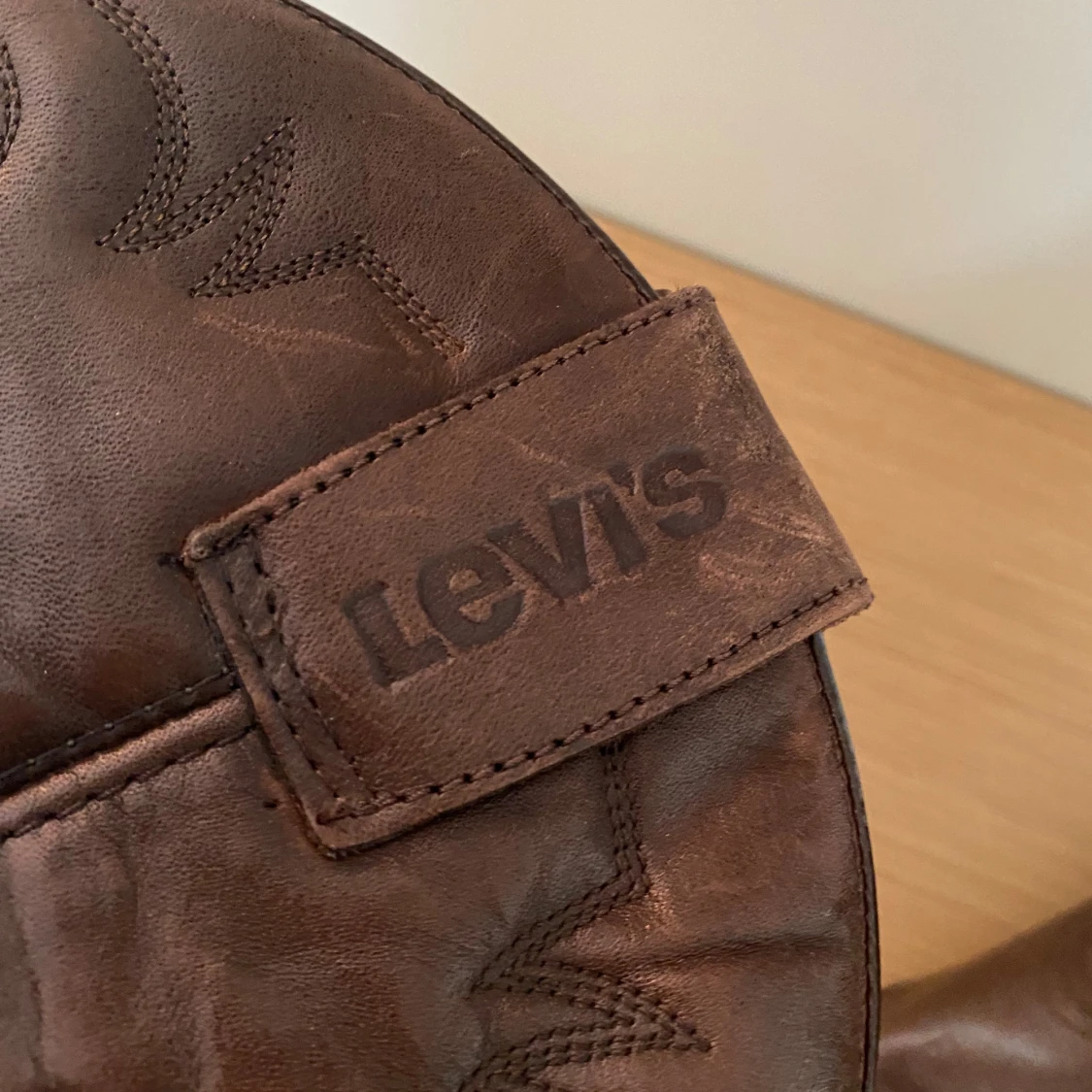 Bruna cowboy boots från Levi's - 2