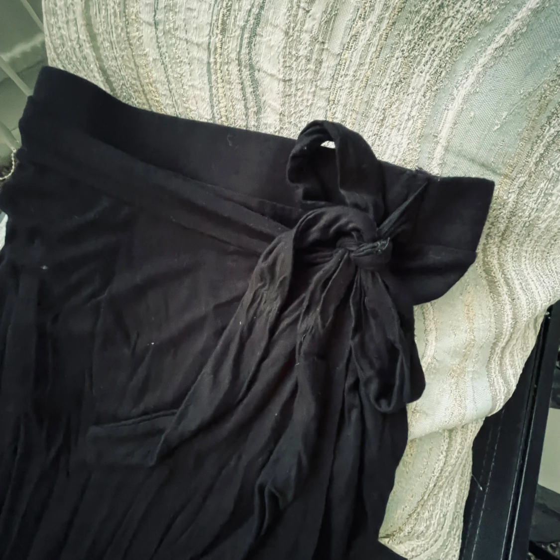 Svart omlottkjol  - 1