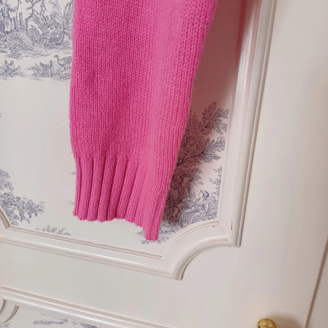 Rosa croppad tröja från Divided - 2