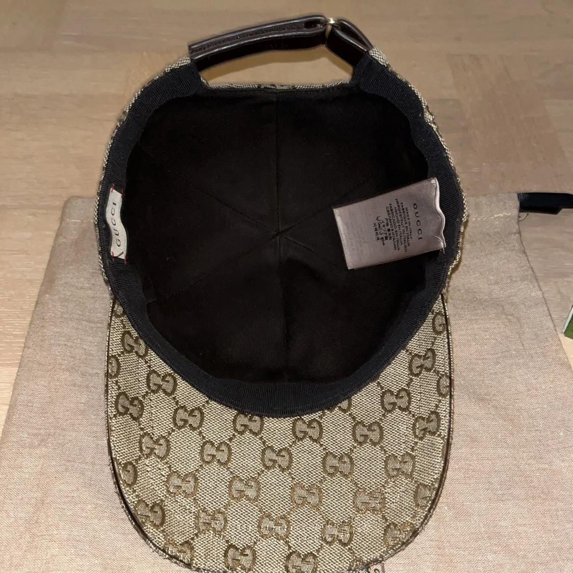Beige keps från Gucci - 1