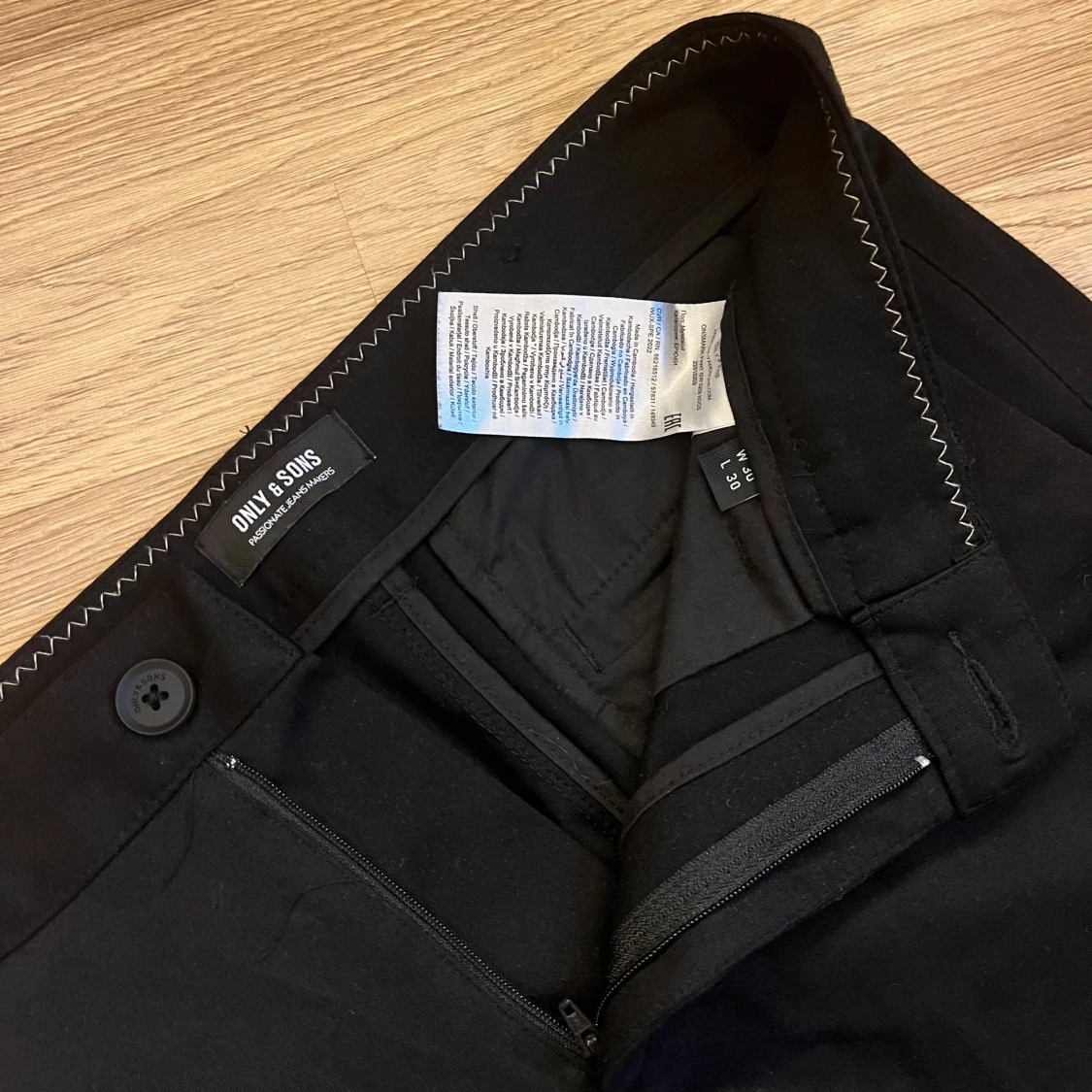 Svarta kostymbyxor från Only & Sons - 1