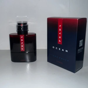 Prada Luna Rosa Ocean Le Parfum - Samples! Prada Luna Rossa Le Parfum🪵🍋🌶️ 2 ml / 50kr 5 ml / 110kr 10 ml / 195kr
