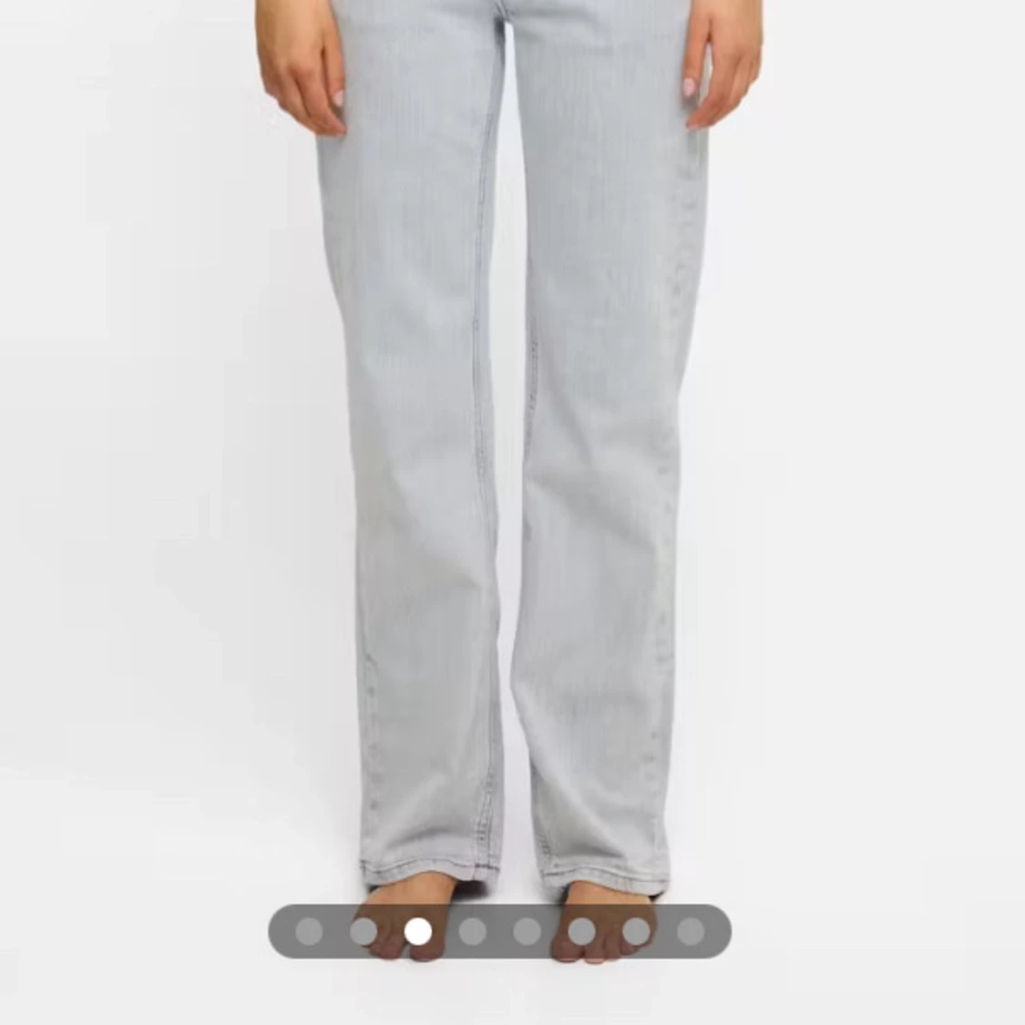 Ljusgrå jeansbyxor - 2